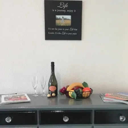 Pass The Keys Newly Renovated 3 Bedroom Bungalow Free Parking Scarborough